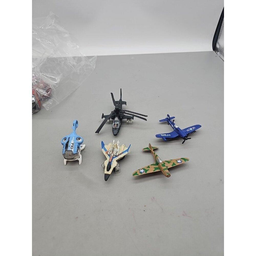 Lot Of 5 Vtg Helicopters Maisto Tailwinds‎ KA-52 Alligator Russian Attack War
